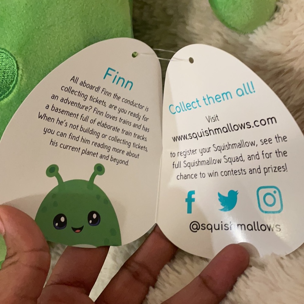 NWT Squishmallows Finn Alien - Picture 3 of 3